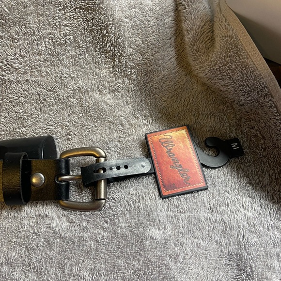 Wrangler women’s western/native American style beaded belt - Picture 2 of 4